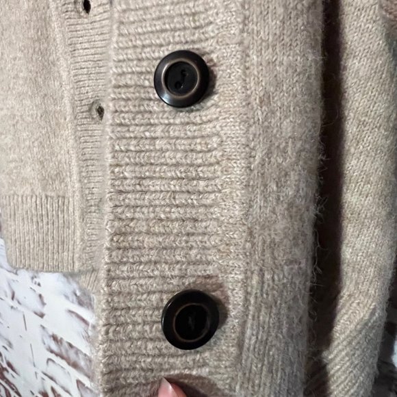 ASTRA - Picture 3 of 6